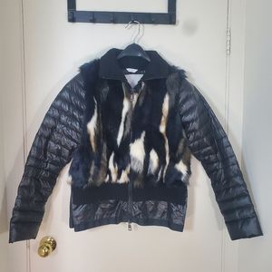 Sosken down puffer jacket. Size 1. Like new. Black and Faux Fur.